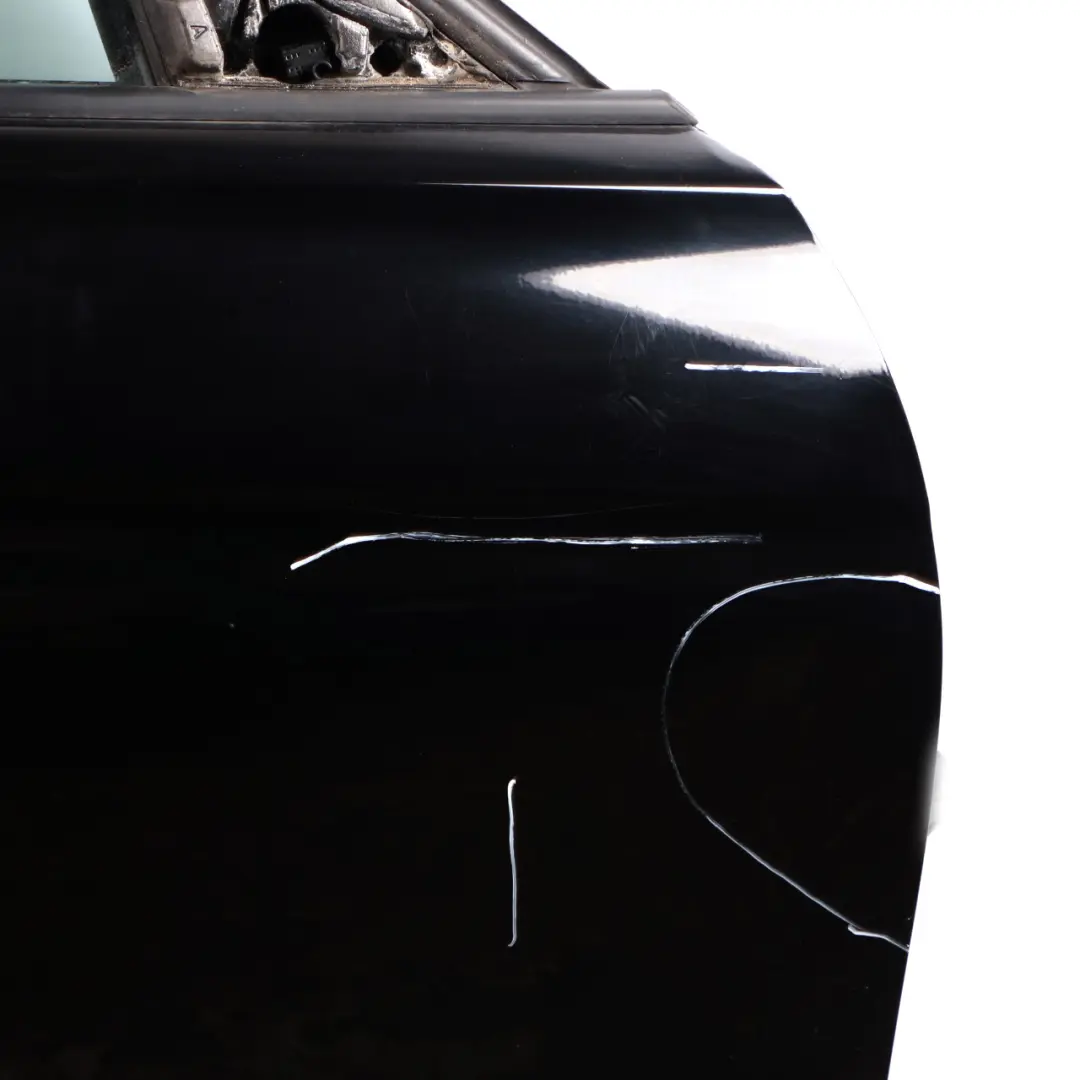 Drzwi Prawy Przód Schwarz 2 Black 668 do BMW F30 F31 o numerze 7298566 BMW F30 F31 Drzwi Prawy Przód Schwarz 2 Black 668 - SKU 7298566-SCH - Numer Części 7298566