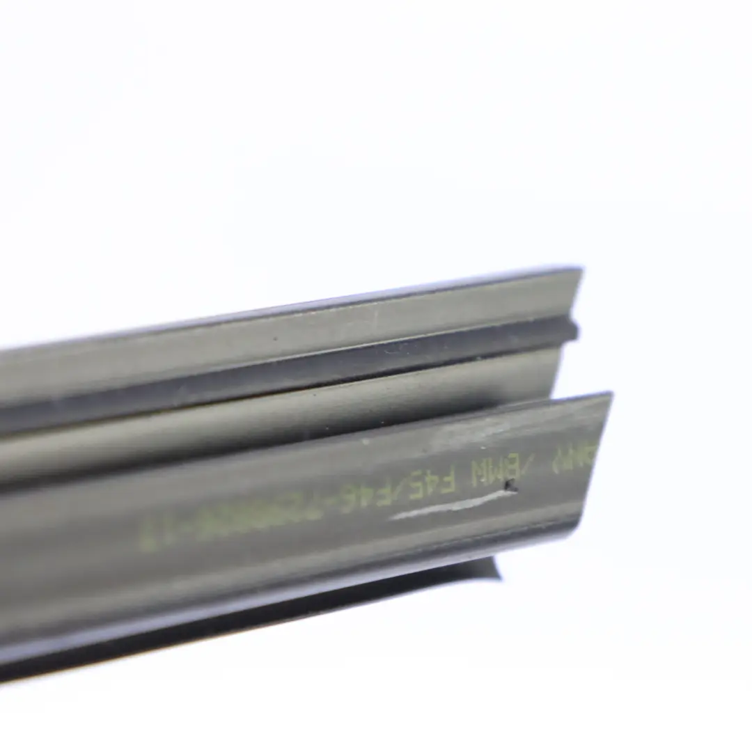 Listwa Uszczelka Wewnętrzna Drzwi Prawy Przód do BMW F45 F46 o numerze 7298825 BMW F45 F46 Listwa Uszczelka Wewnętrzna Drzwi Prawy Przód - SKU 7298826 - Numer Części 7298825