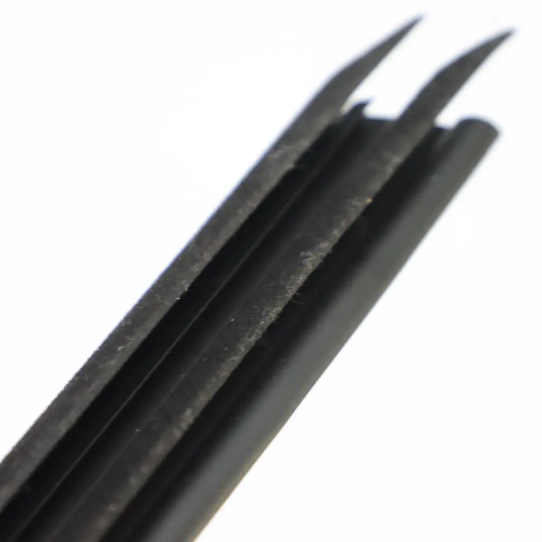 Joint Canal Porte Intérieure Droite Couvercle pour BMW F45 F46 Active Tourer à propos du numéro de pièce 7298825 BMW F45 F46 Active Tourer Joint Canal Porte Intérieure Droite Couvercle - SKU 7298826 - Numéro de pièce 7298825