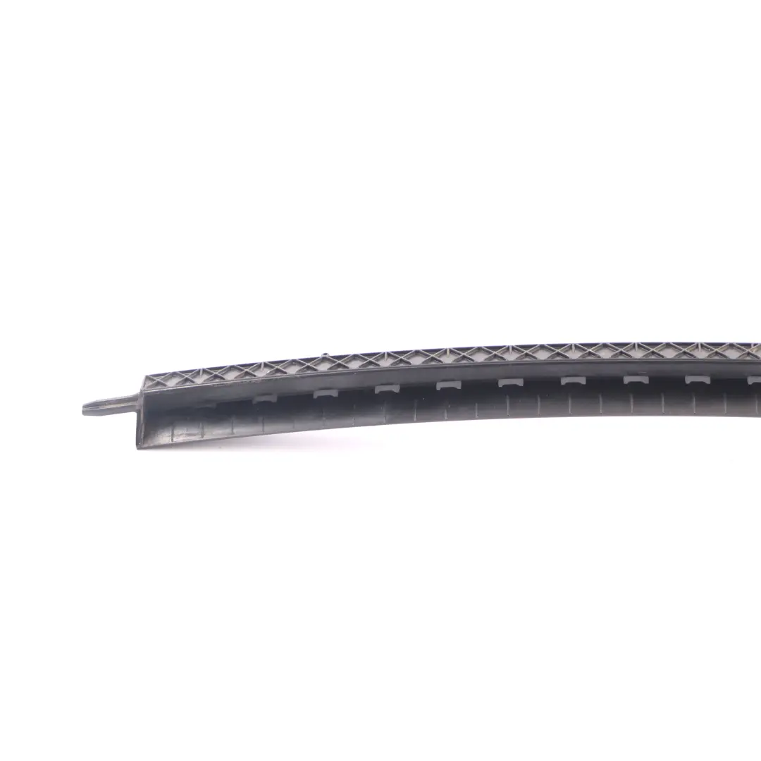 BMW F45 Osłona Narożnik Szyby Drzwi Prawy Tył Czarny - SKU 7298838 - Numer Części 7298838