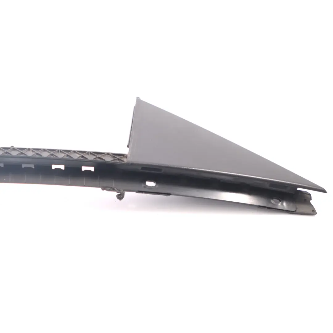 BMW F45 Osłona Narożnik Szyby Drzwi Prawy Tył Czarny - SKU 7298838 - Numer Części 7298838