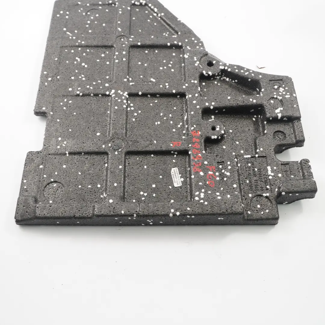 Inserto in schiuma Pannello anteriore destro per BMW F45 Mini F60 con numero di parte 7298938 BMW F45 Mini F60 Inserto in schiuma Pannello anteriore destro - SKU 7298938 - Numero di parte 7298938