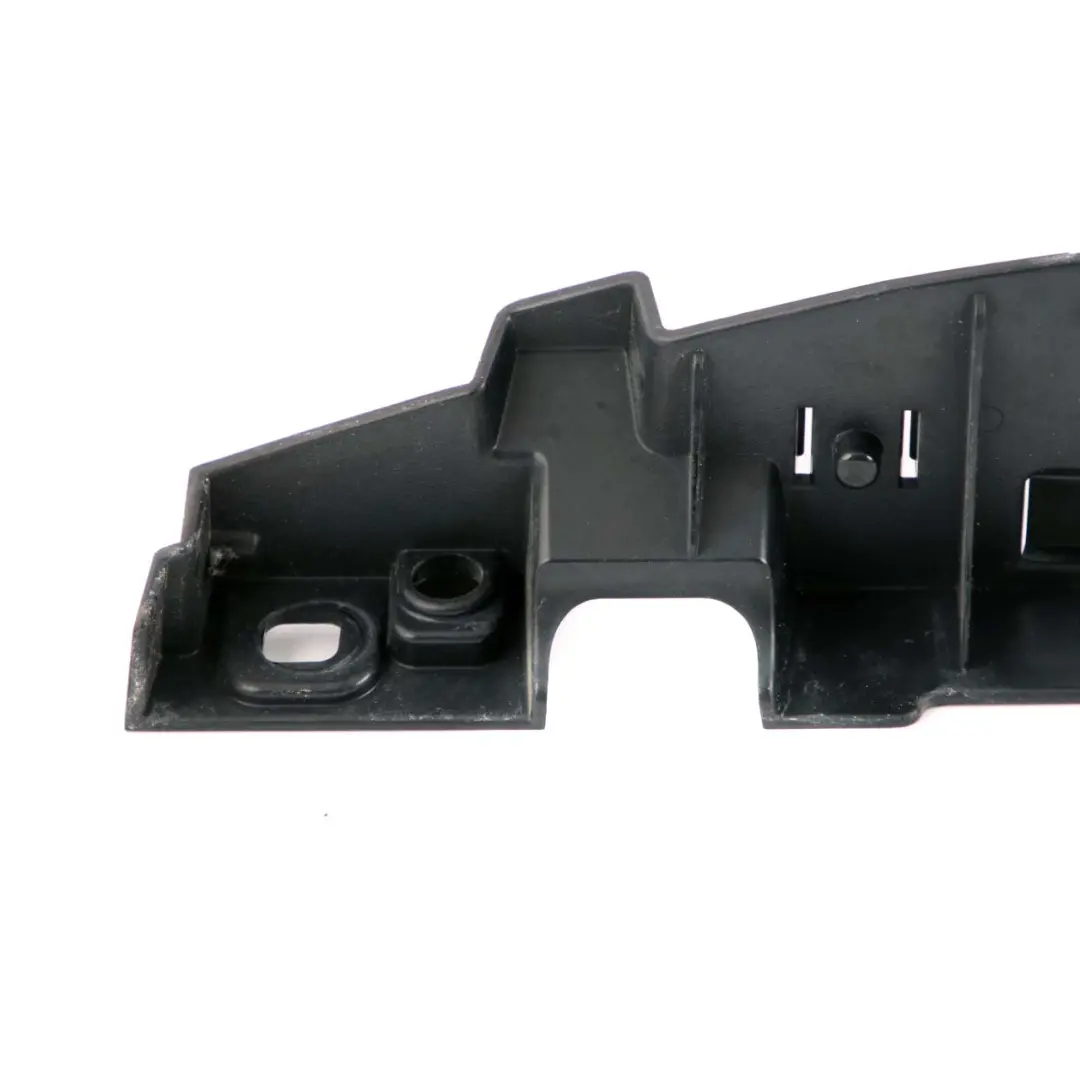 Tira de retención Sill Trim Derecha A-pilar Columna para BMW i3 I01 con número de pieza 7299184 BMW i3 I01 Tira de retención Sill Trim Derecha A-pilar Columna - SKU 7299184 - Número de pieza 7299184