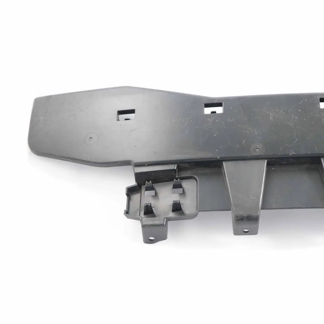 Parachoques Trasero Touring Adaptador Soporte Montaje Panelling para BMW F11 con número de pieza 7299972 BMW F11 Parachoques Trasero Touring Adaptador Soporte Montaje Panelling - SKU 7299972 - Número de pieza 7299972