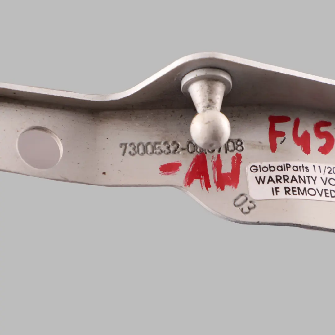 BMW F45 F46 Uchwyt Siłownika Pneumatycznego Prawy Biały - SKU 7300532-AW - Numer Części 7300532