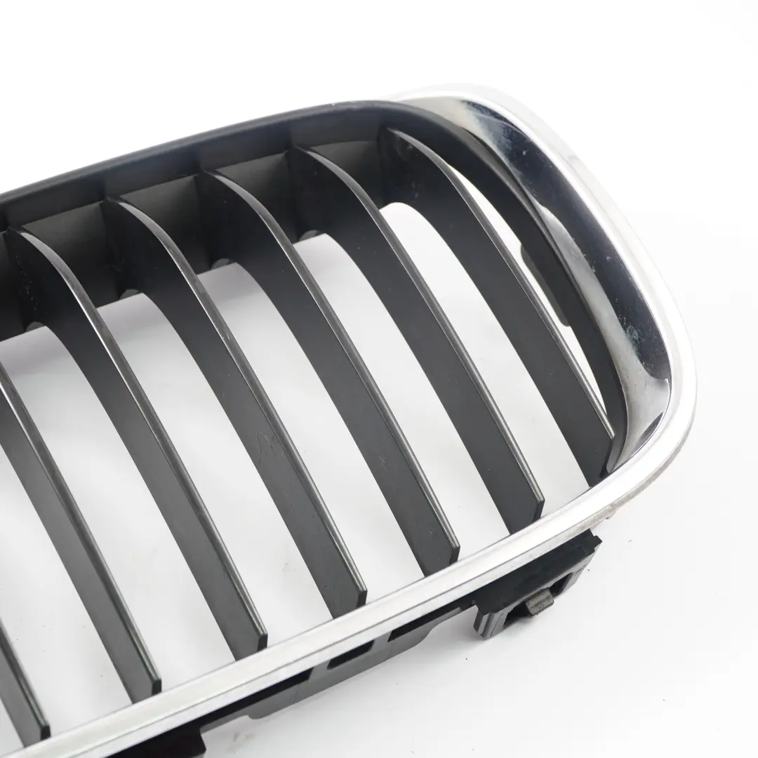 Grille de Aare-Chocs Avant Droite Rein Noir Chrome pour BMW F45 F46 à propos du numéro de pièce 7300544 BMW F45 F46 Grille de Aare-Chocs Avant Droite Rein Noir Chrome - SKU 7300544 - Numéro de pièce 7300544