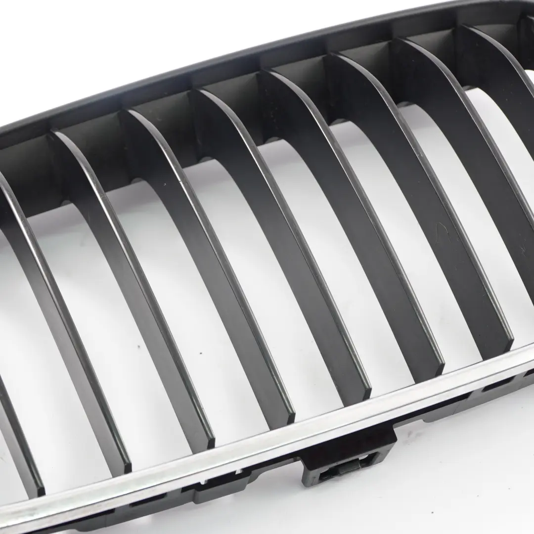 Vorne Stoßstange Ziergitter BMW F45 Motorhaube Lufteintritt Rechts Schwarz Chrom für mit Teilenummer 7300544 Vorne Stoßstange Ziergitter BMW F45 Motorhaube Lufteintritt Rechts Schwarz Chrom - SKU 7300544 - Teilenummer 7300544