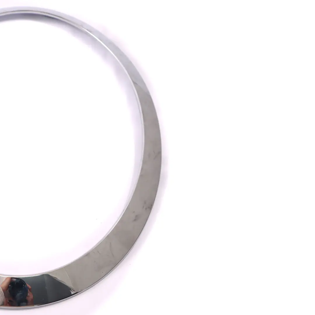 Anello Trim Faro Destro Cromo per Mini One Cooper F55 F56 F57 con numero di parte 7300632 Mini One Cooper F55 F56 F57 Anello Trim Faro Destro Cromo - SKU 7300632-1 - Numero di parte 7300632