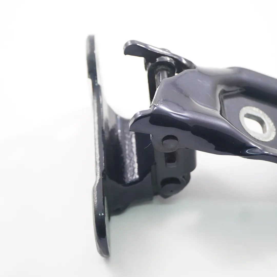 Kofferraumklappenscharnier BMW F45 hinten rechts Imperialblau - A89 für mit Teilenummer 7300810 Kofferraumklappenscharnier BMW F45 hinten rechts Imperialblau - A89 - SKU 7300810-IBB - Teilenummer 7300810