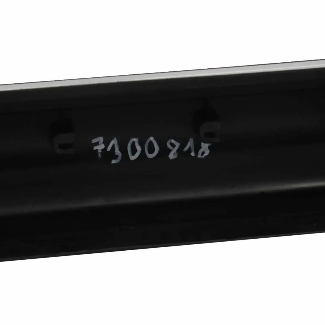 Gonna laterale destra Gonna della soglia Copriporta Pannello per Mini F56 con numero di parte 7300818 Mini F56 Gonna laterale destra Gonna della soglia Copriporta Pannello - SKU 7300818 - Numero di parte 7300818