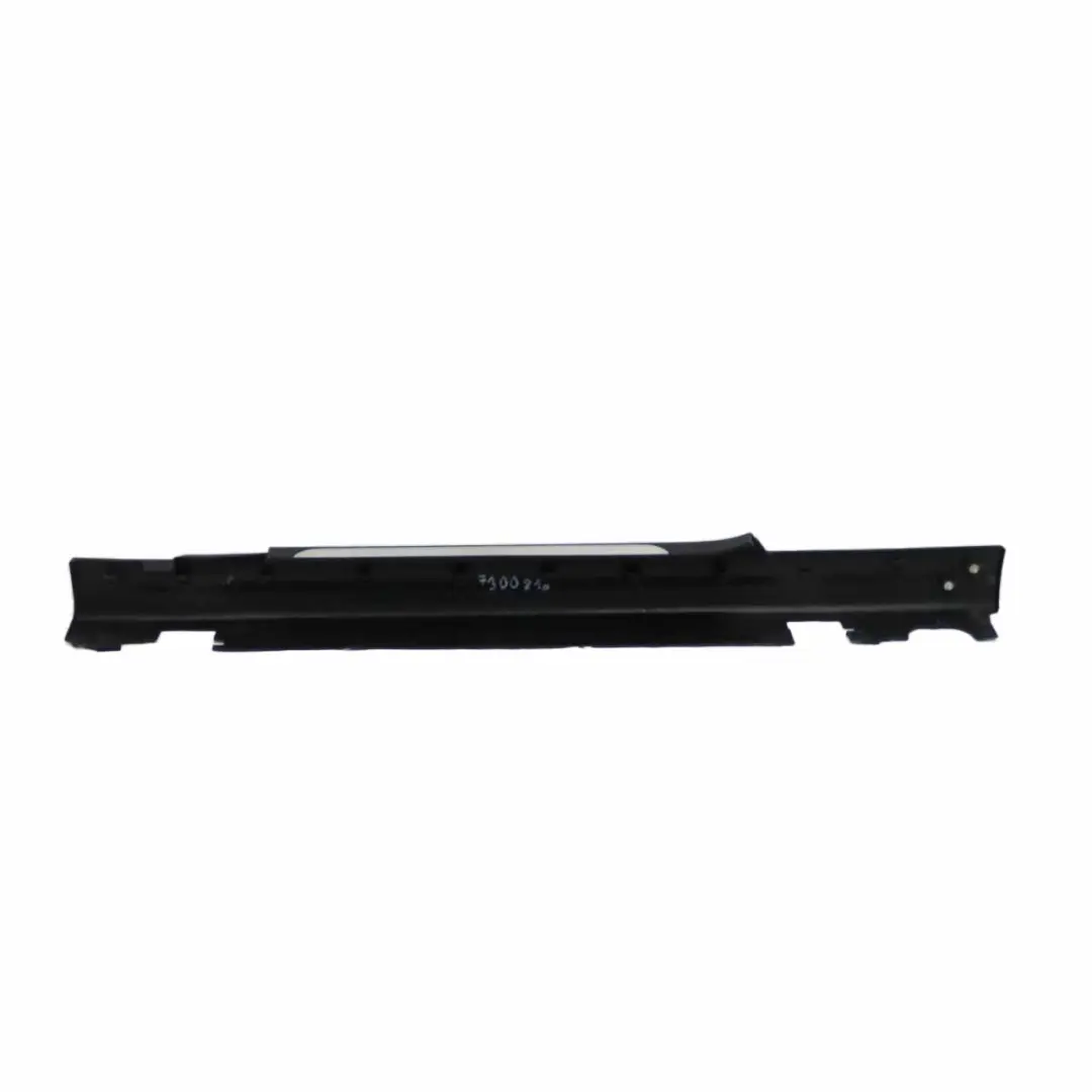 Mini F56 Faldón lateral derecho Faldón de umbral Tapa de puerta Negro - SKU 7300818 - Número de pieza 7300818