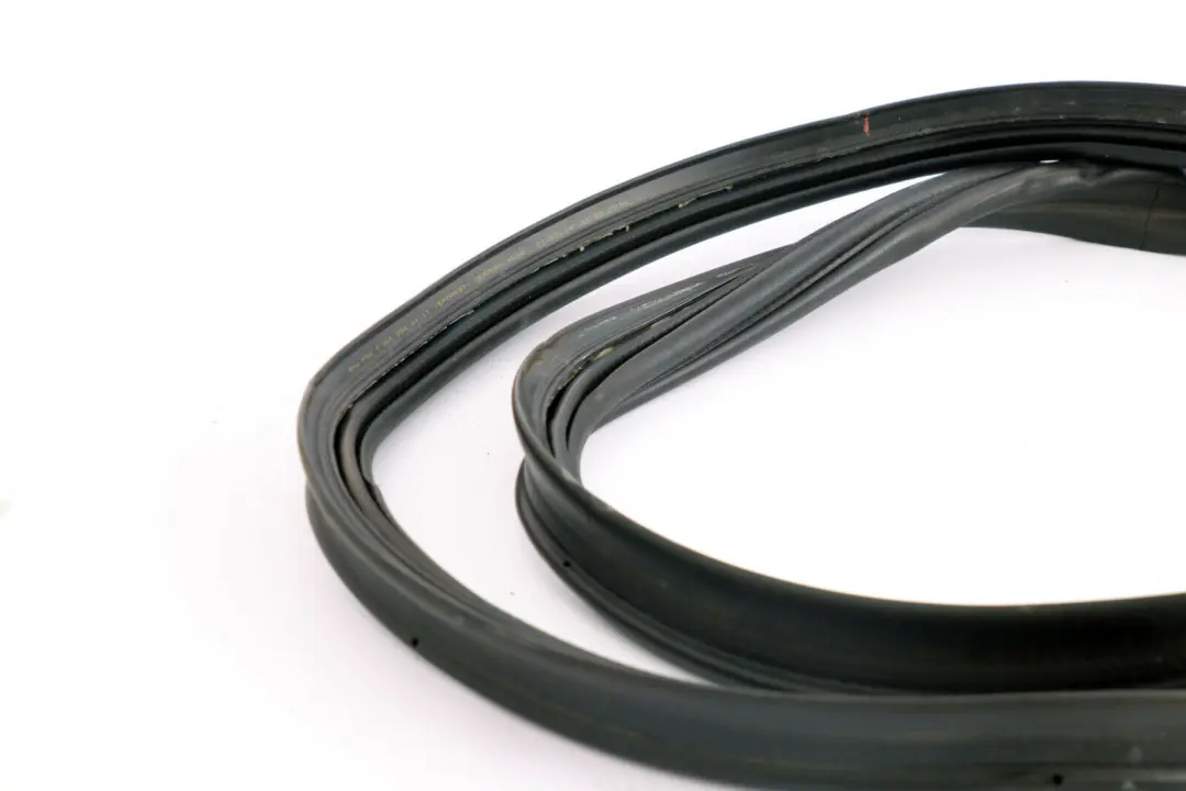 Mini Cooper One F56 Trunk Boot Lid Tailgate Gasket Seal Rubber - SKU 7300838 - Part number 7375849