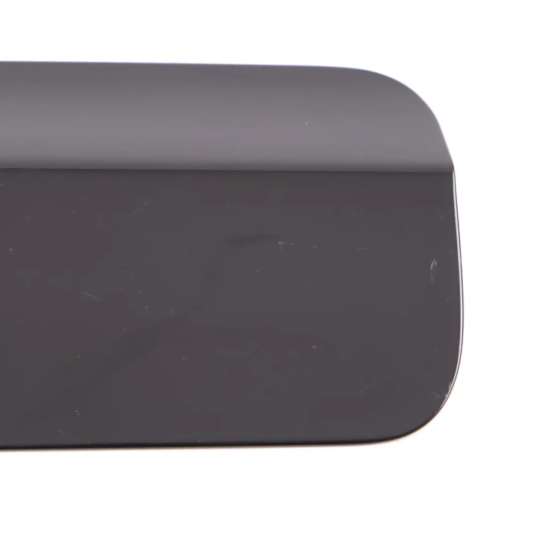 Fuel Cover BMW F31 Cap Fill In Flap Schwarz 2 Black 668 - SKU 7300931-SCH - Numéro de pièce 7300931