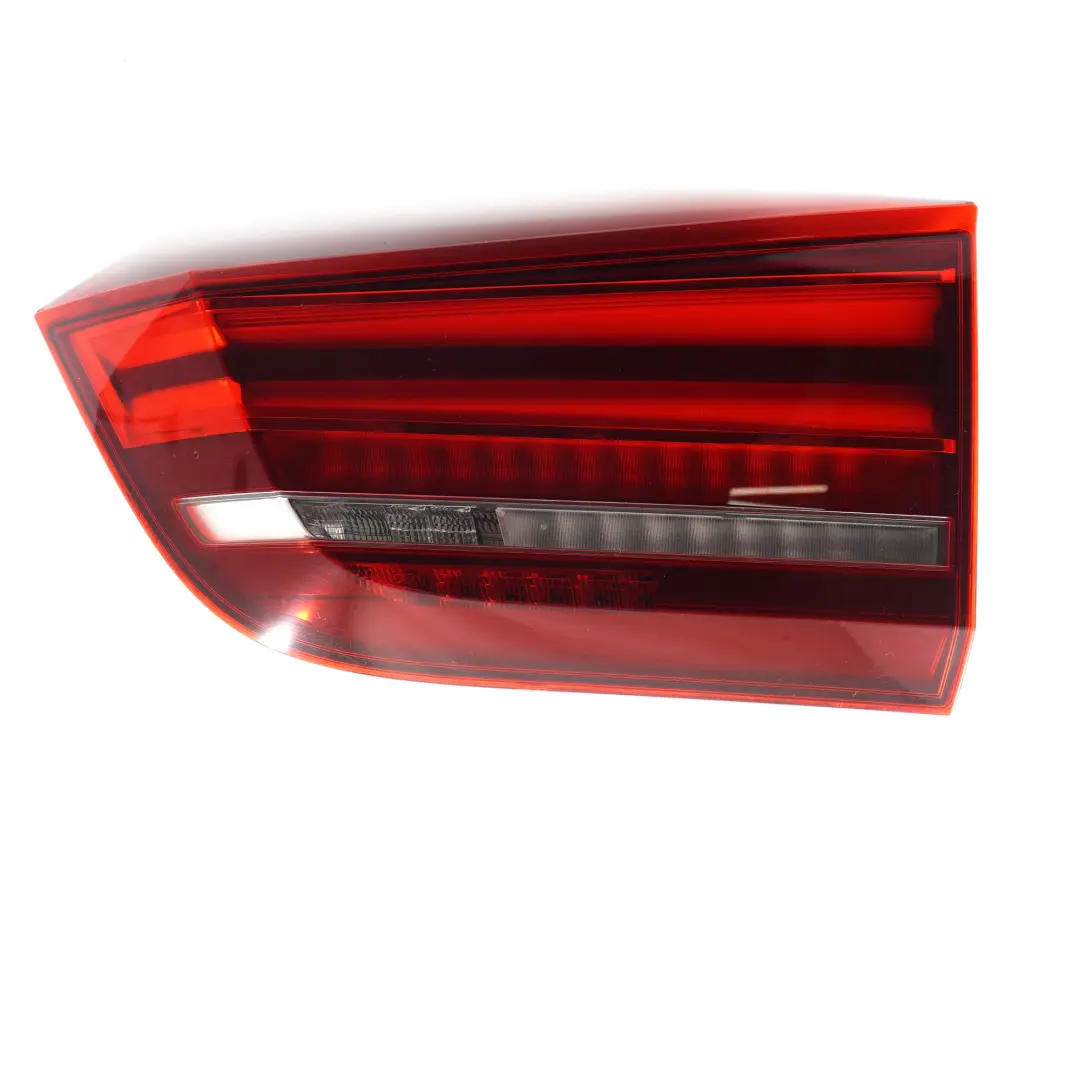 Lampe Arrière BMW X5 F15 F85 Lumière Droite Couvercle Coffre pour à propos du numéro de pièce 7301272 Lampe Arrière BMW X5 F15 F85 Lumière Droite Couvercle Coffre - SKU 7301272 - Numéro de pièce 7301272