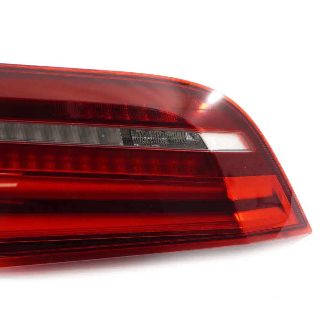 Lampada posteriore BMW X5 F15 F85 Luce destra Portellone bagagliaio per con numero di parte 7301272 Lampada posteriore BMW X5 F15 F85 Luce destra Portellone bagagliaio - SKU 7301272 - Numero di parte 7301272
