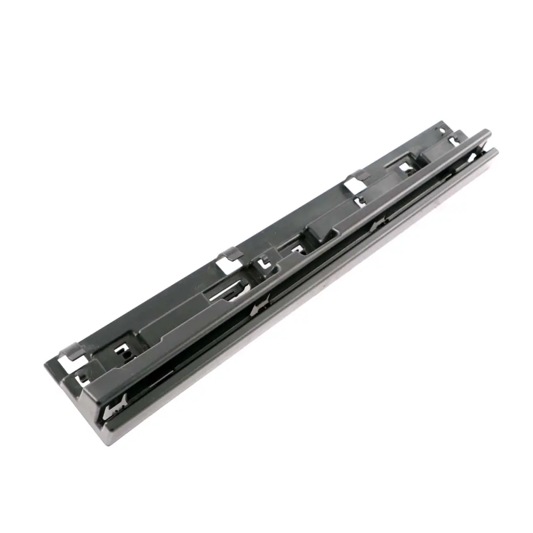 Sinistro Striscia davanzale Pannello Rivestimento Supporto anteriore per BMW F45 F46 con numero di parte 7301939 BMW F45 F46 Sinistro Striscia davanzale Pannello Rivestimento Supporto anteriore - SKU 7301939 - Numero di parte 7301939