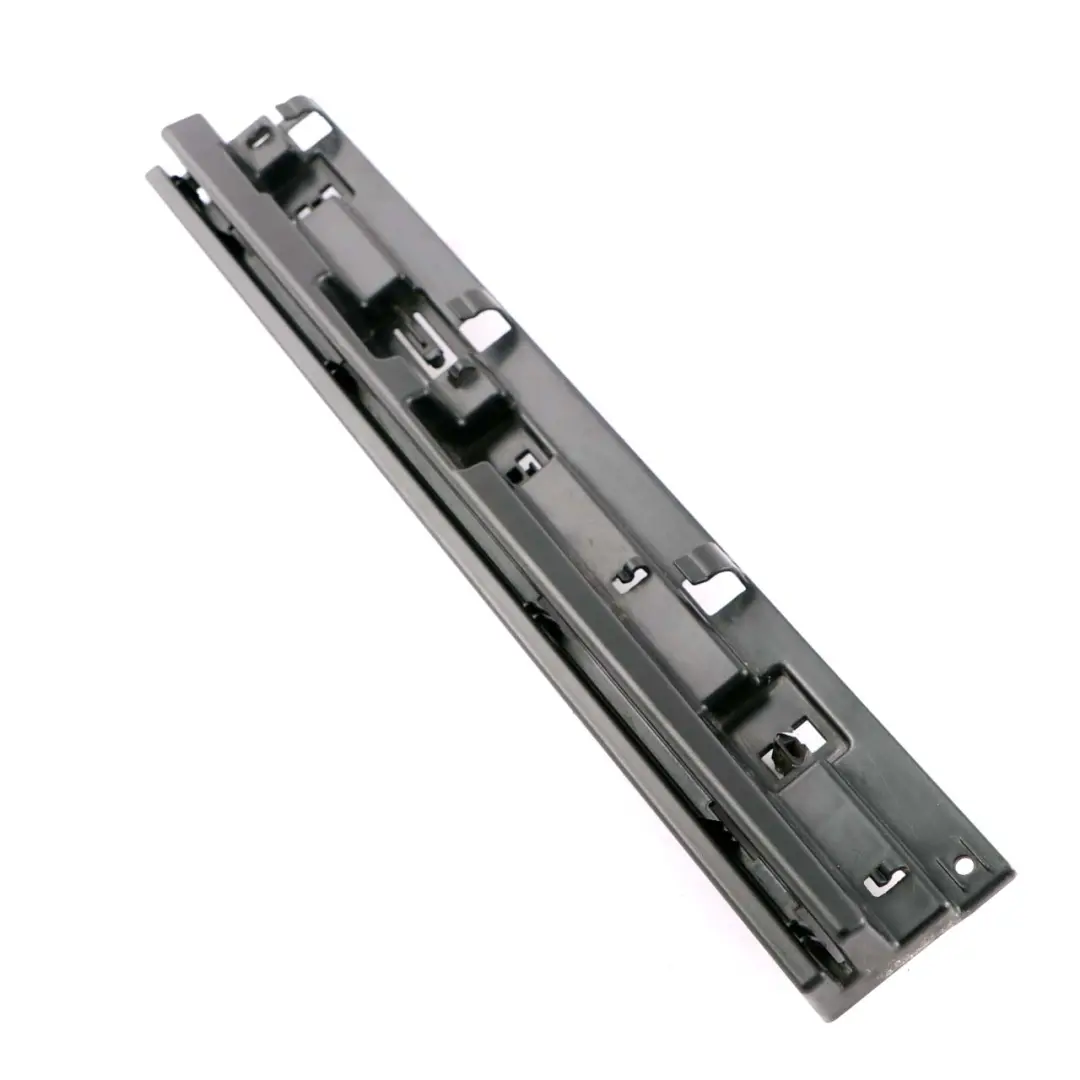 Plaque de seuil gauche Support de plaque d'immatriculation avant pour BMW F45 F46 à propos du numéro de pièce 7301939 BMW F45 F46 Plaque de seuil gauche Support de plaque d'immatriculation avant - SKU 7301939 - Numéro de pièce 7301939