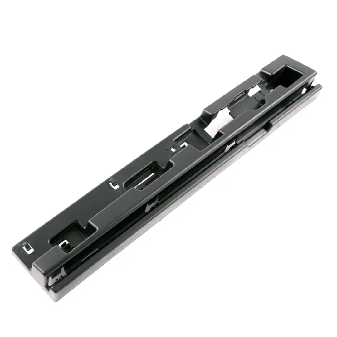 Destra Sill Striscia Gonna Trim Panel Media Piastra Supporto per BMW 2 F45 F46 con numero di parte 7301942 BMW 2 F45 F46 Destra Sill Striscia Gonna Trim Panel Media Piastra Supporto - SKU 7301942 - Numero di parte 7301942