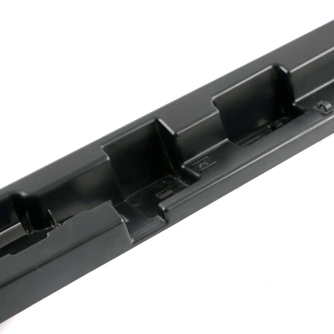 BMW 2 F45 F46 Right O/S Sill Strip Skirt Trim Panel Middle Plate Mount Holder - SKU 7301942 - Part number 7301942