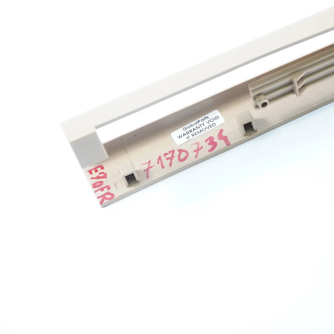 Revetement du siege avant arriere droit - Beige 7170734 pour BMW X5 E70 - à propos du numéro de pièce 7302208 BMW X5 E70 - Revetement du siege avant arriere droit - Beige 7170734 - SKU 7302208 - Numéro de pièce 7302208