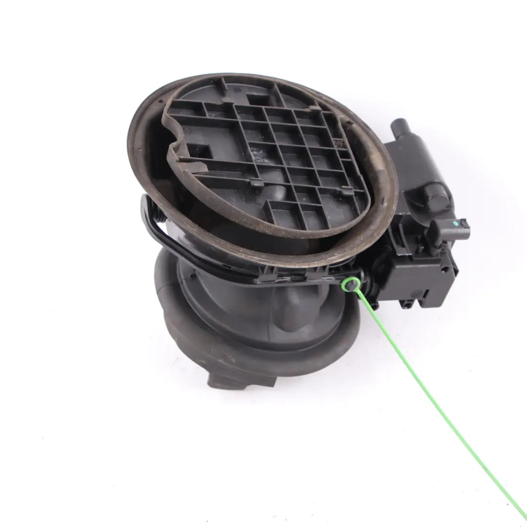 Alloggiamento Coperchio Serbatoio Carburante per Mini Cooper One F56 con numero di parte 7302241 Mini Cooper One F56 Alloggiamento Coperchio Serbatoio Carburante - SKU 7302241-1 - Numero di parte 7302241