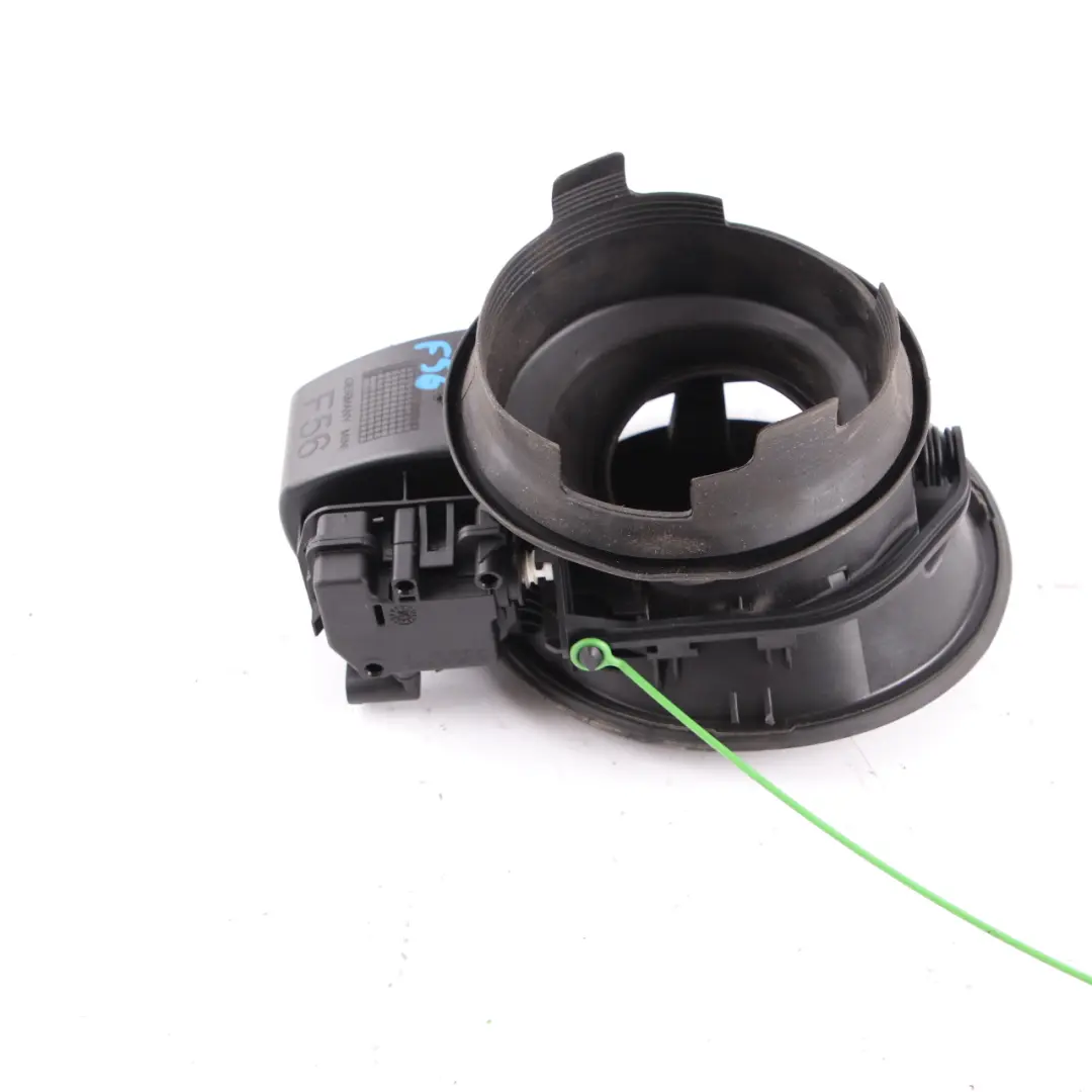 Alloggiamento Coperchio Serbatoio Carburante per Mini Cooper One F56 con numero di parte 7302241 Mini Cooper One F56 Alloggiamento Coperchio Serbatoio Carburante - SKU 7302241-1 - Numero di parte 7302241