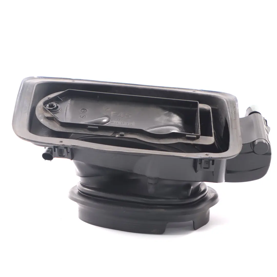 Tappo serbatoio carburante tappo coperchio ribalta per BMW F45 F46 con numero di parte 7302255 BMW F45 F46 Tappo serbatoio carburante tappo coperchio ribalta - SKU 7302255 - Numero di parte 7302255