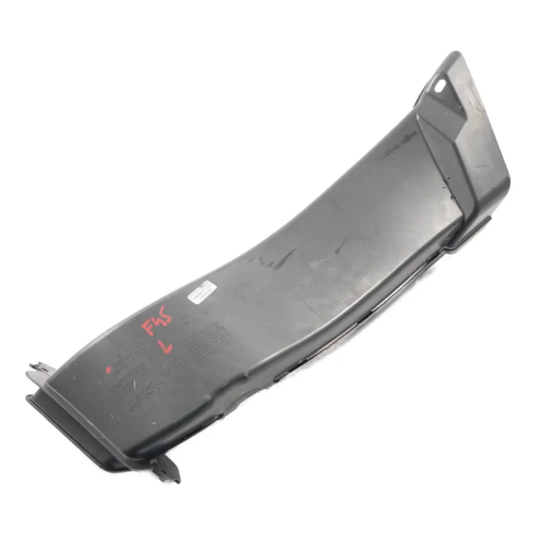 Condotto aria freni anteriore sinistra Tubo Chanel per BMW F45 con numero di parte 7302523 BMW F45 Condotto aria freni anteriore sinistra Tubo Chanel - SKU 7302523 - Numero di parte 7302523