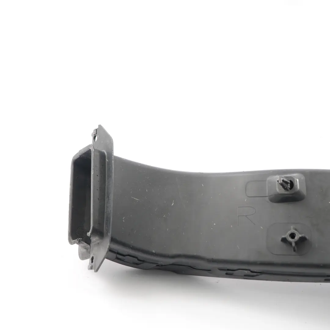 Condotto aria freni anteriore destra Chanel tubo per BMW F45 con numero di parte 7302524 BMW F45 Condotto aria freni anteriore destra Chanel tubo - SKU 7302524 - Numero di parte 7302524