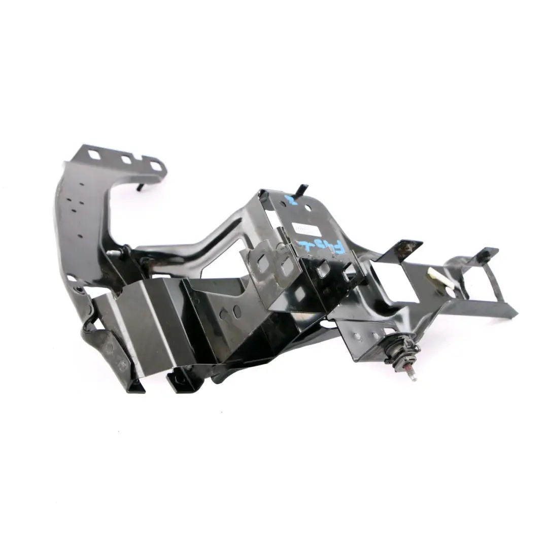 Wspornik Reflektora Okular Prawy do BMW F45 F46 o numerze 7302532 BMW F45 F46 Wspornik Reflektora Okular Prawy - SKU 7302532 - Numer Części 7302532