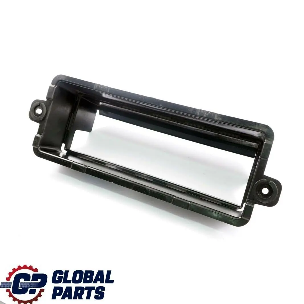 Rejilla de ventilación parachoques trasero para MINI Cooper F55 F56 F57 con número de pieza 7302547 MINI Cooper F55 F56 F57 Rejilla de ventilación parachoques trasero - SKU 7302547 - Número de pieza 7302547