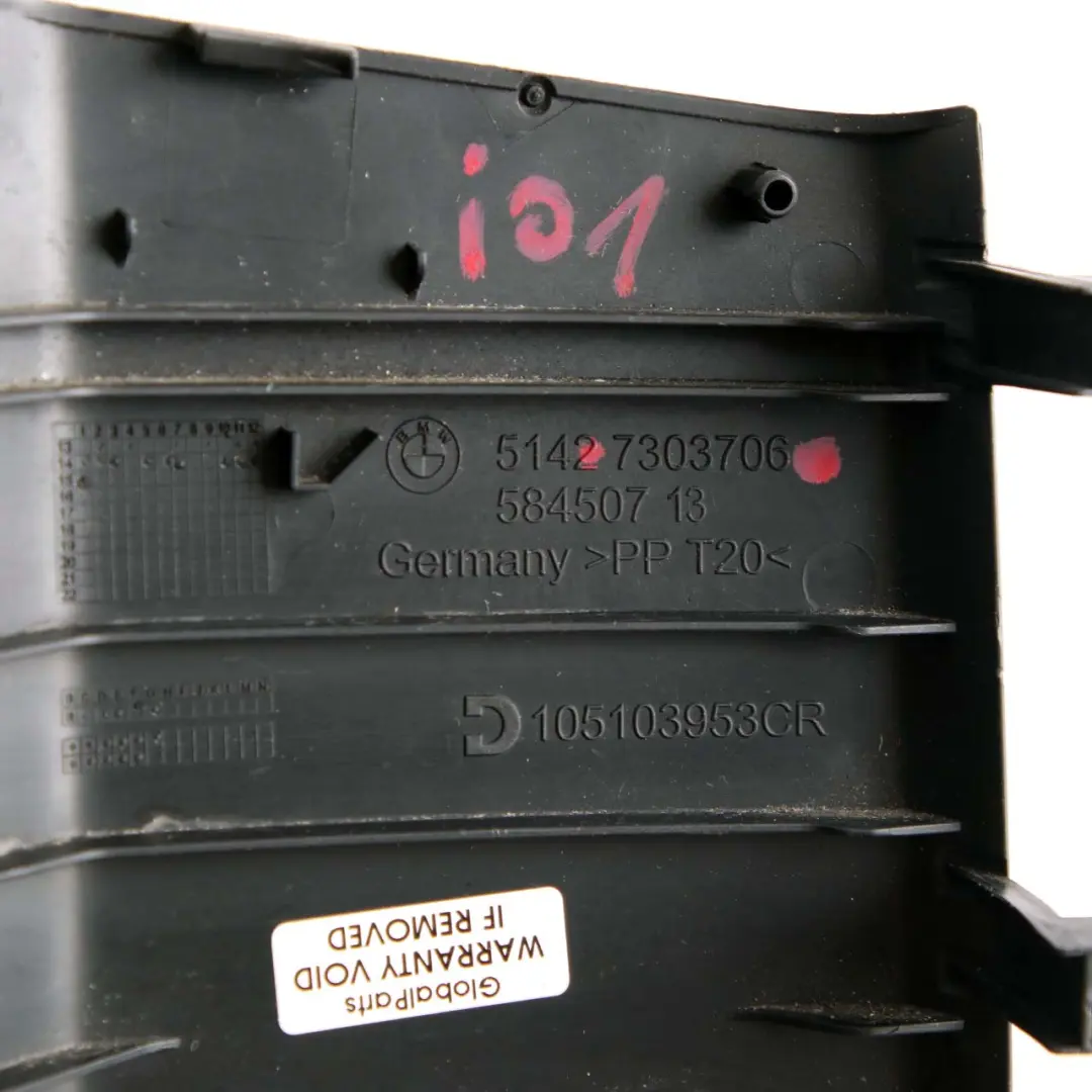 Tapa Recorte Trasero Derecho Columna B para BMW i3 I01 con número de pieza 7303706 BMW i3 I01 Tapa Recorte Trasero Derecho Columna B - SKU 7303706 - Número de pieza 7303706