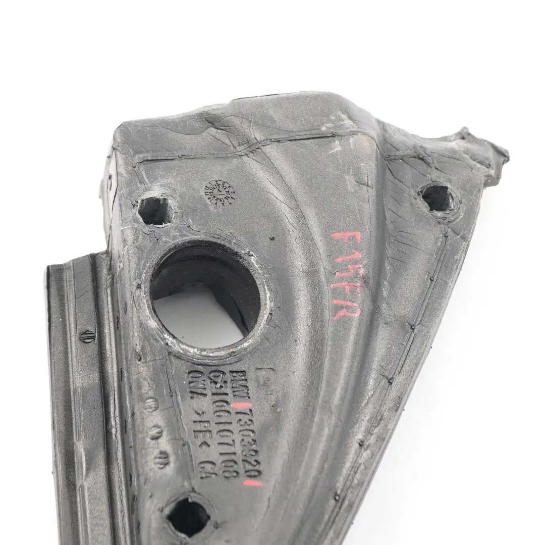 Joint Rétroviseur Triangle Extérieur Avant Droit pour BMW X5 F15 à propos du numéro de pièce 7303920 BMW X5 F15 Joint Rétroviseur Triangle Extérieur Avant Droit - SKU 7303920 - Numéro de pièce 7303920