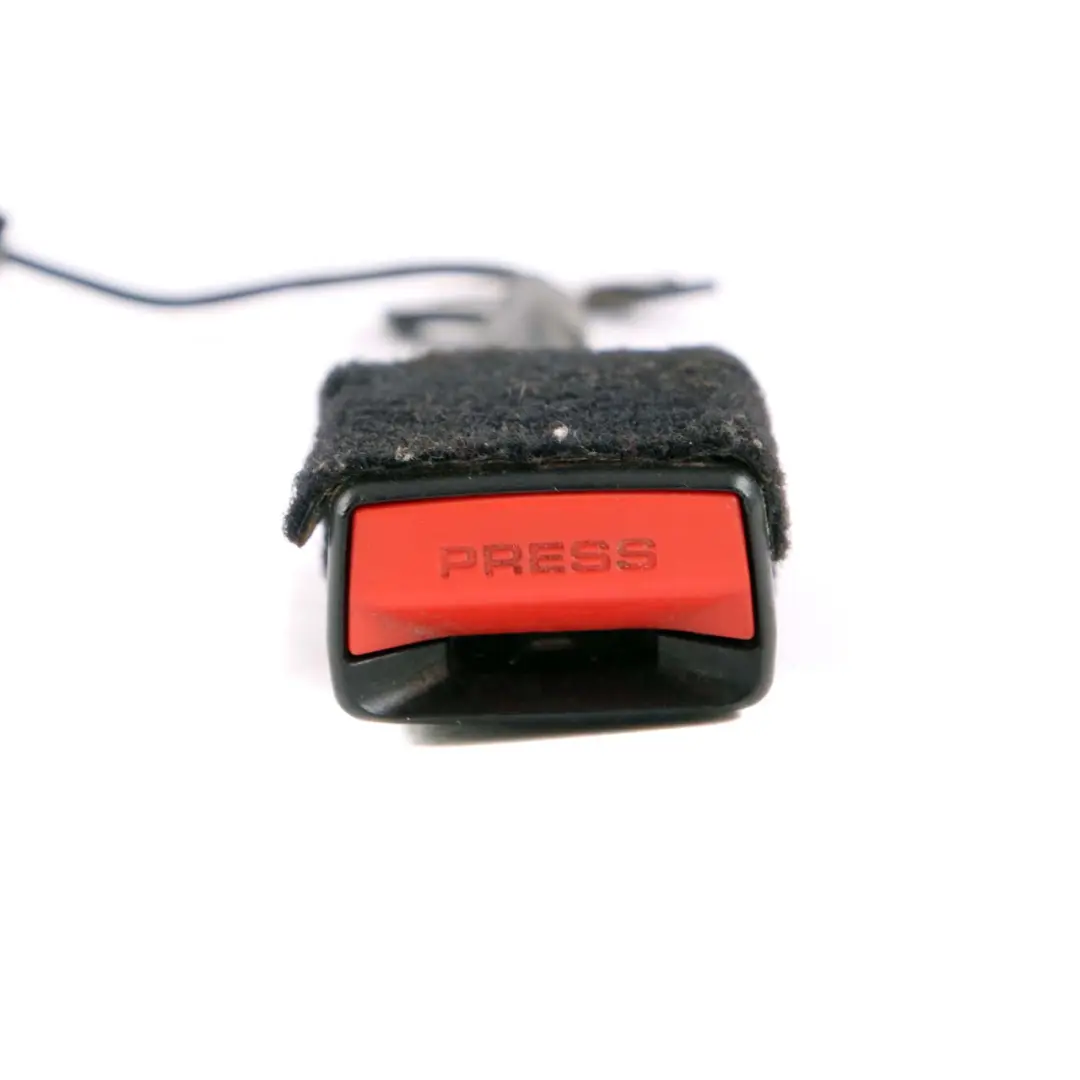 Fibbia tenditore cintura inferiore anteriore sinistra per BMW i3 I01 i8 I12 con numero di parte 7304149 BMW i3 I01 i8 I12 Fibbia tenditore cintura inferiore anteriore sinistra - SKU 7304149 - Numero di parte 7304149