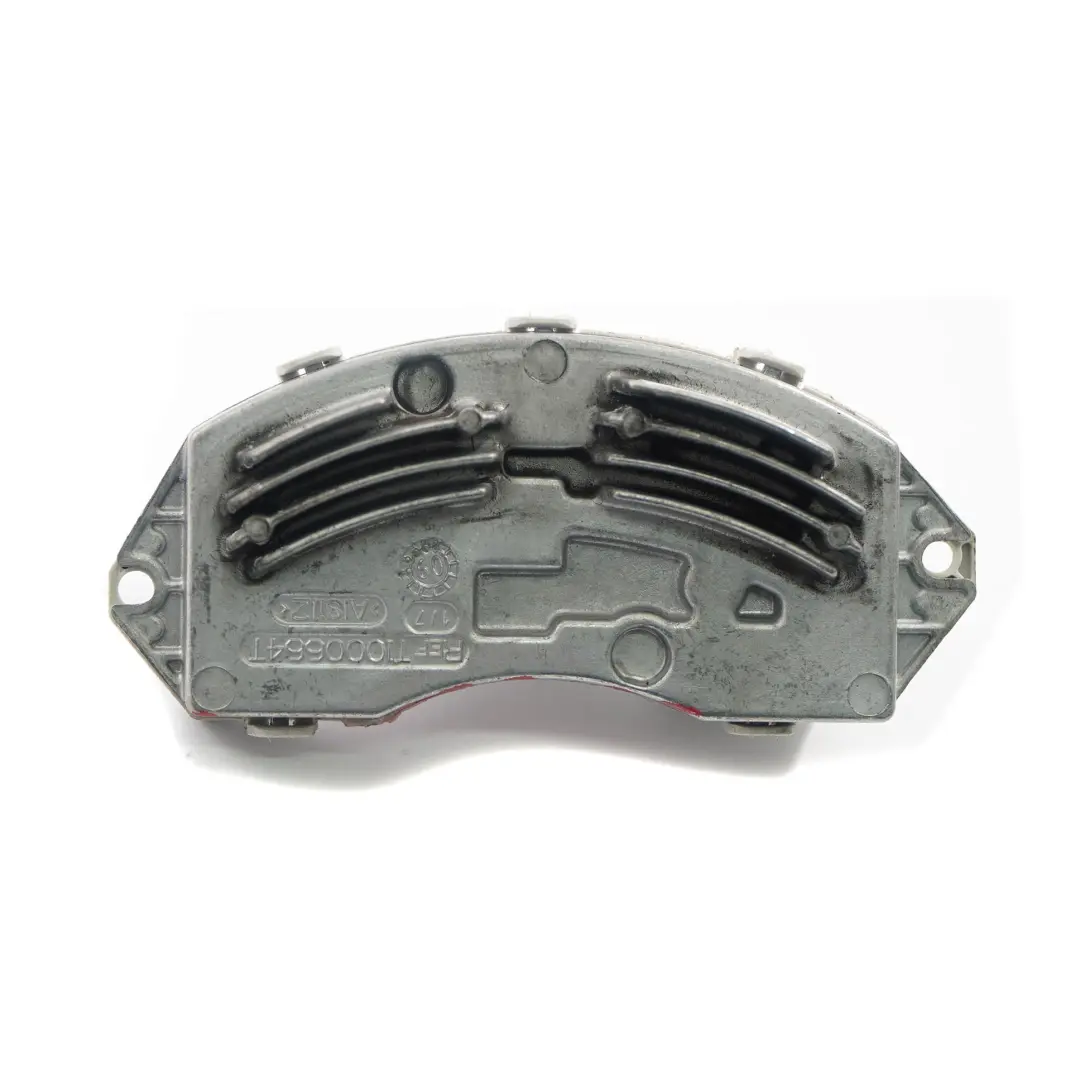 Resistore Soffiatore Riscaldatore Regolatore per BMW E70 E81 E84 E90 LCI con numero di parte 7304157 BMW E70 E81 E84 E90 LCI Resistore Soffiatore Riscaldatore Regolatore - SKU 7304157-1 - Numero di parte 7304157