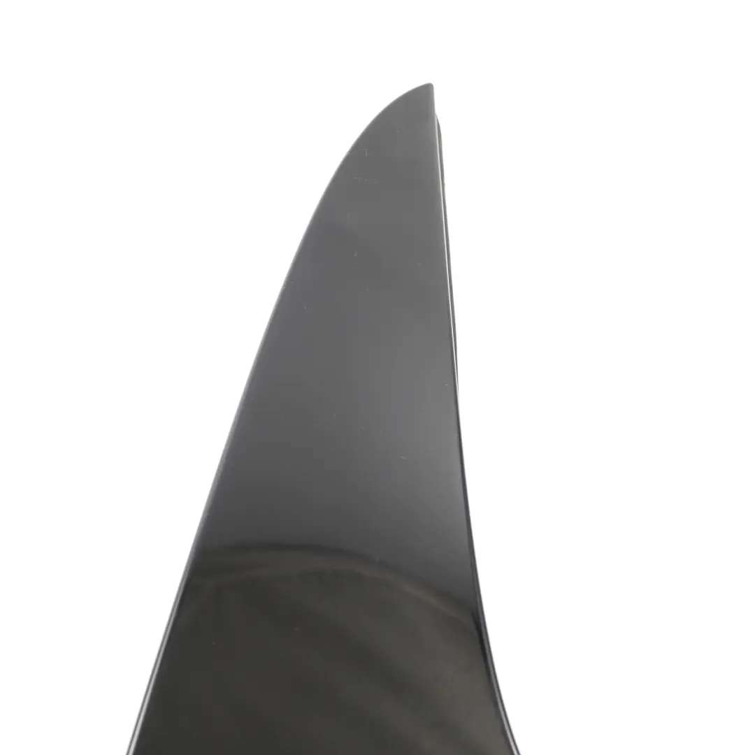 Portón trasero Embellecedor Spoiler Lateral Trasero Derecho para BMW X5 F15 con número de pieza 7304606 BMW X5 F15 Portón trasero Embellecedor Spoiler Lateral Trasero Derecho - SKU 7304606 - Número de pieza 7304606