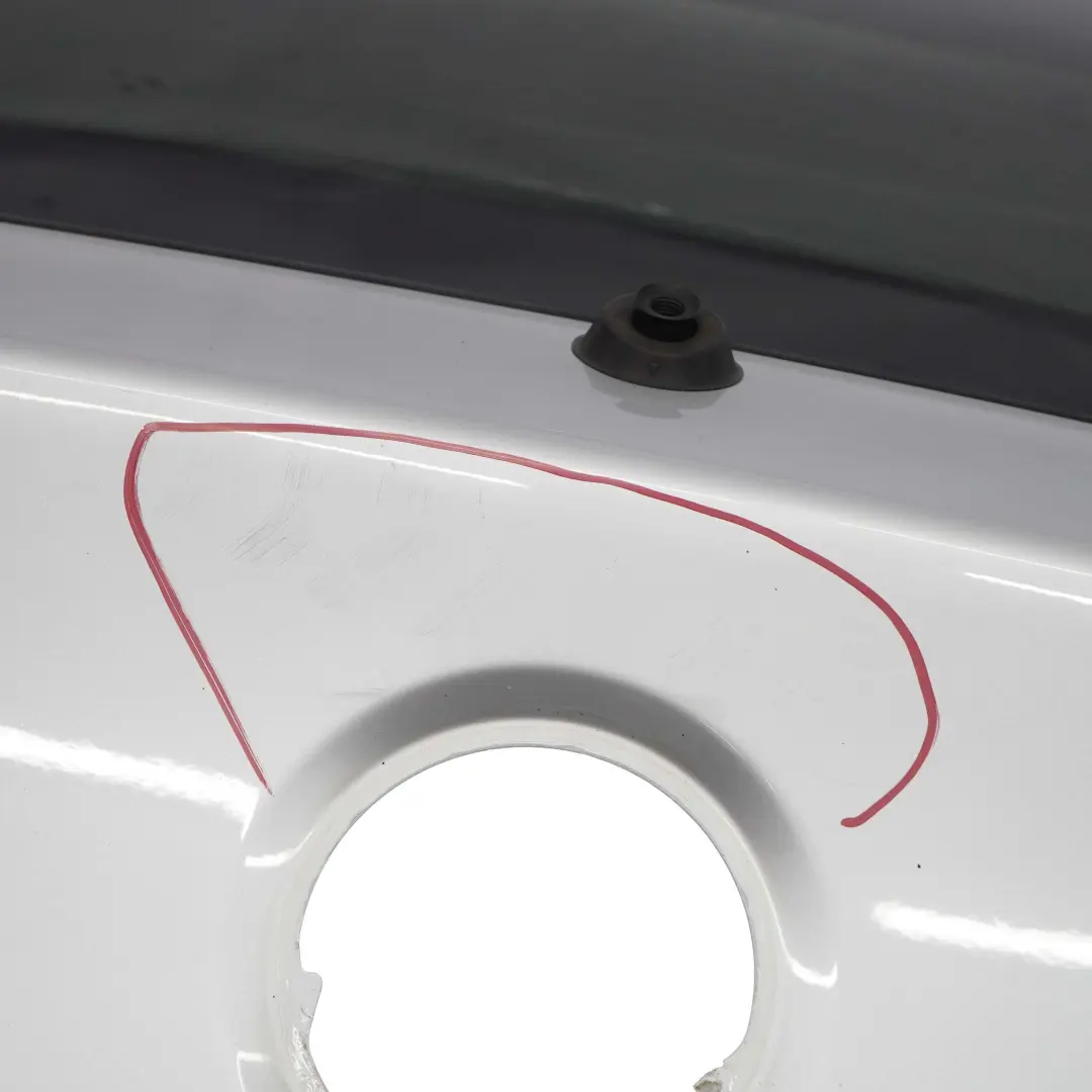Boot Trunk Lid Rear Tailgate Glacier Silber Silver Metallic - A83 to BMW F20 F21 with Part number 7305470 BMW F20 F21 Boot Trunk Lid Rear Tailgate Glacier Silber Silver Metallic - A83 - SKU 7305470-GSB1 - Part number 7305470