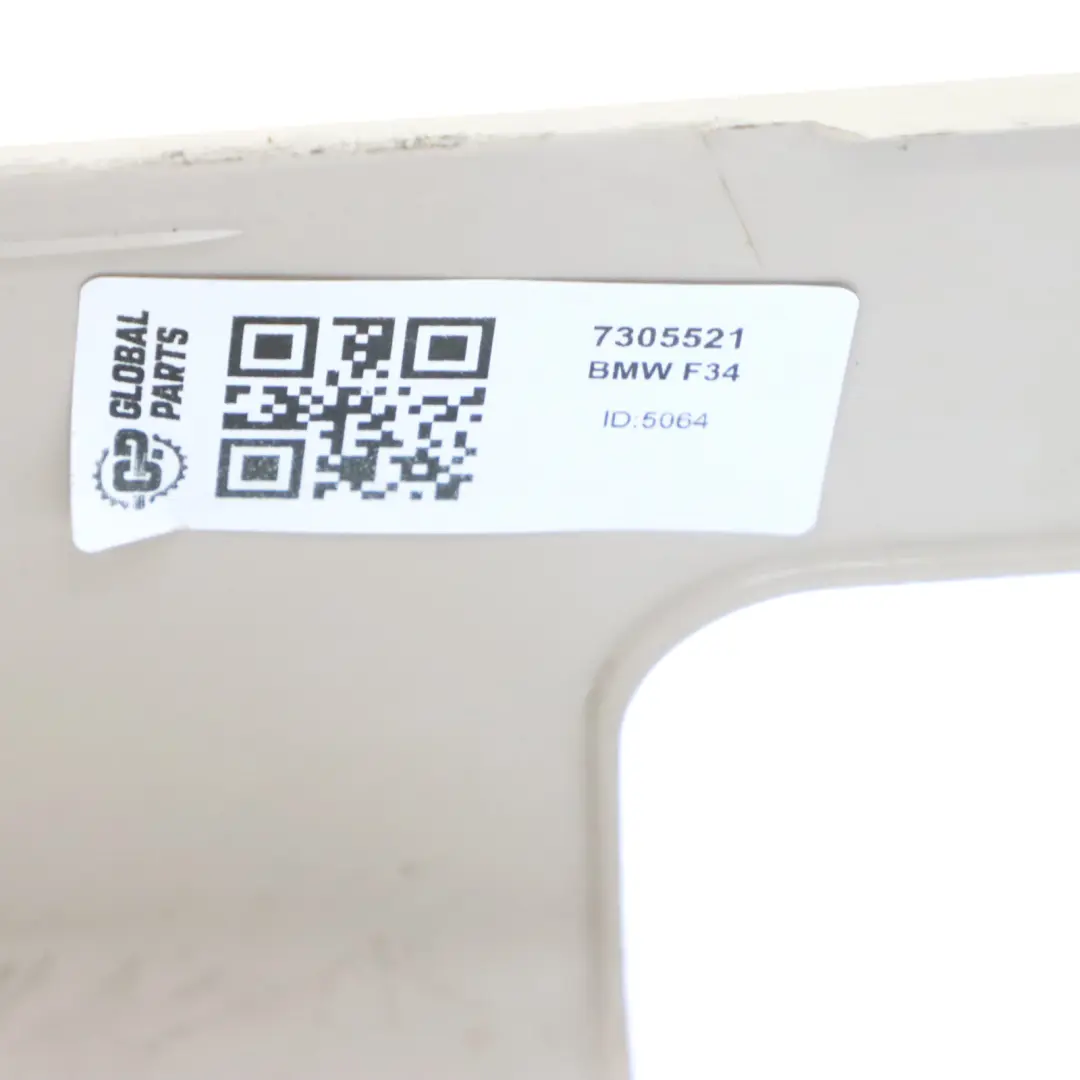 Copripilastro Rivestimento Colonna Destra Rivestimento Oyster per BMW F34 D con numero di parte 7305521 BMW F34 D Copripilastro Rivestimento Colonna Destra Rivestimento Oyster - SKU 7305521 - Numero di parte 7305521