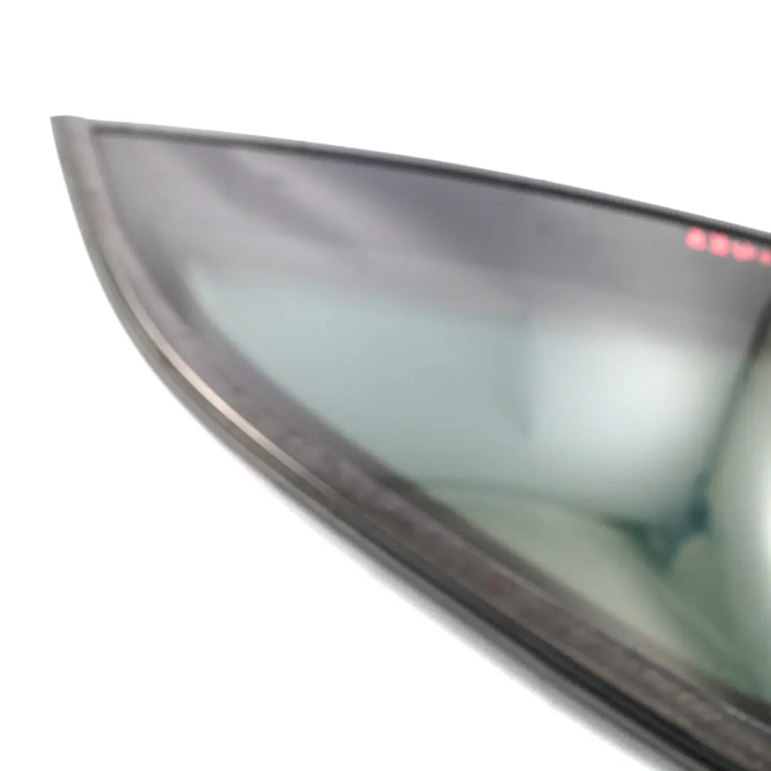 Cristal Lateral Fijo Trasero Derecho AS3 Negro Tira para BMW X5 F15 con número de pieza 7305772 BMW X5 F15 Cristal Lateral Fijo Trasero Derecho AS3 Negro Tira - SKU 7305772 - Número de pieza 7305772