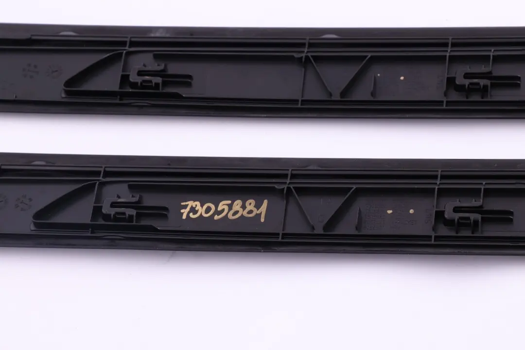 BMW 1 2 Series F21 F22 Jeu baguettes de seuil de porte Sport Kick Cover - SKU 7305881 - Numéro de pièce 7305881