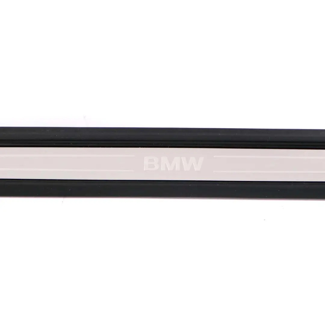 Puerta de Entrada Sill Tira Kick Cubierta Trim Urbano para BMW F21 LCI con número de pieza 7305884 BMW F21 LCI Puerta de Entrada Sill Tira Kick Cubierta Trim Urbano - SKU 7305884 - Número de pieza 7305884