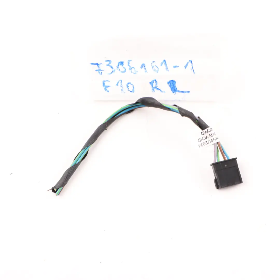 Cableado Toma Luz Trasera Panel Lateral Izquierdo 6909052 para BMW F10 con número de pieza 7306161 BMW F10 Cableado Toma Luz Trasera Panel Lateral Izquierdo 6909052 - SKU 7306161-1 - Número de pieza 7306161