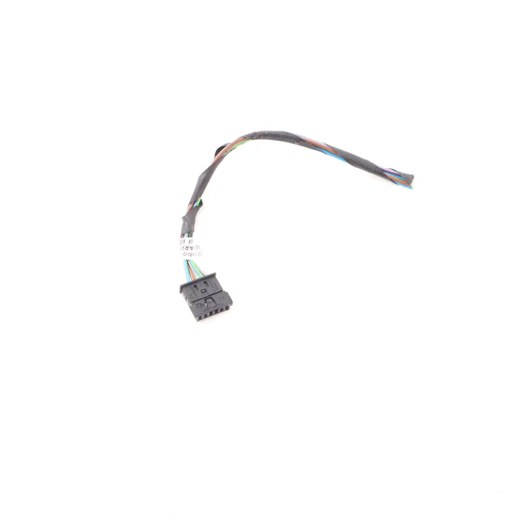 BMW F10 Câblage feu arrière dans panneau latéral gauche Prise courant 6909052 - SKU 7306161-1 - Numéro de pièce 7306161