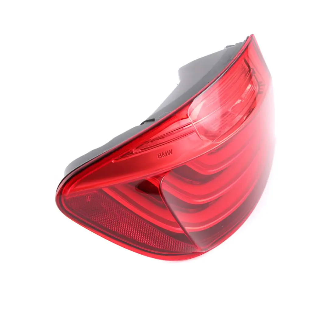 Rücklicht Seitenwand Links für BMW F10 LCI mit Teilenummer 7306161 BMW F10 LCI Rücklicht Seitenwand Links - SKU 7306161 - Teilenummer 7306161