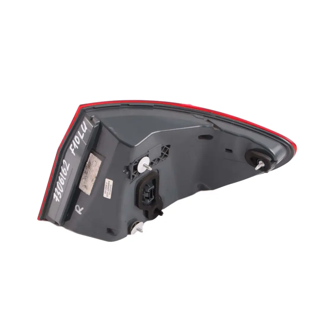 Rücklicht Seitenwand Links für BMW F10 LCI mit Teilenummer 7306161 BMW F10 LCI Rücklicht Seitenwand Links - SKU 7306161 - Teilenummer 7306161