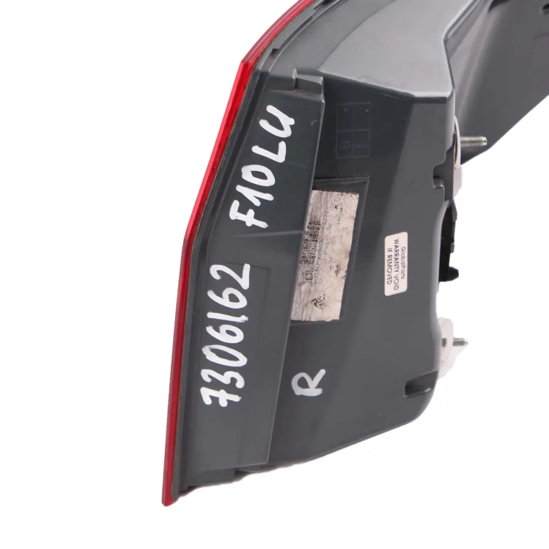 Feu Arrière Dans Panneau Latéral Gauche pour BMW F10 LCI à propos du numéro de pièce 7306161 BMW F10 LCI Feu Arrière Dans Panneau Latéral Gauche - SKU 7306161 - Numéro de pièce 7306161