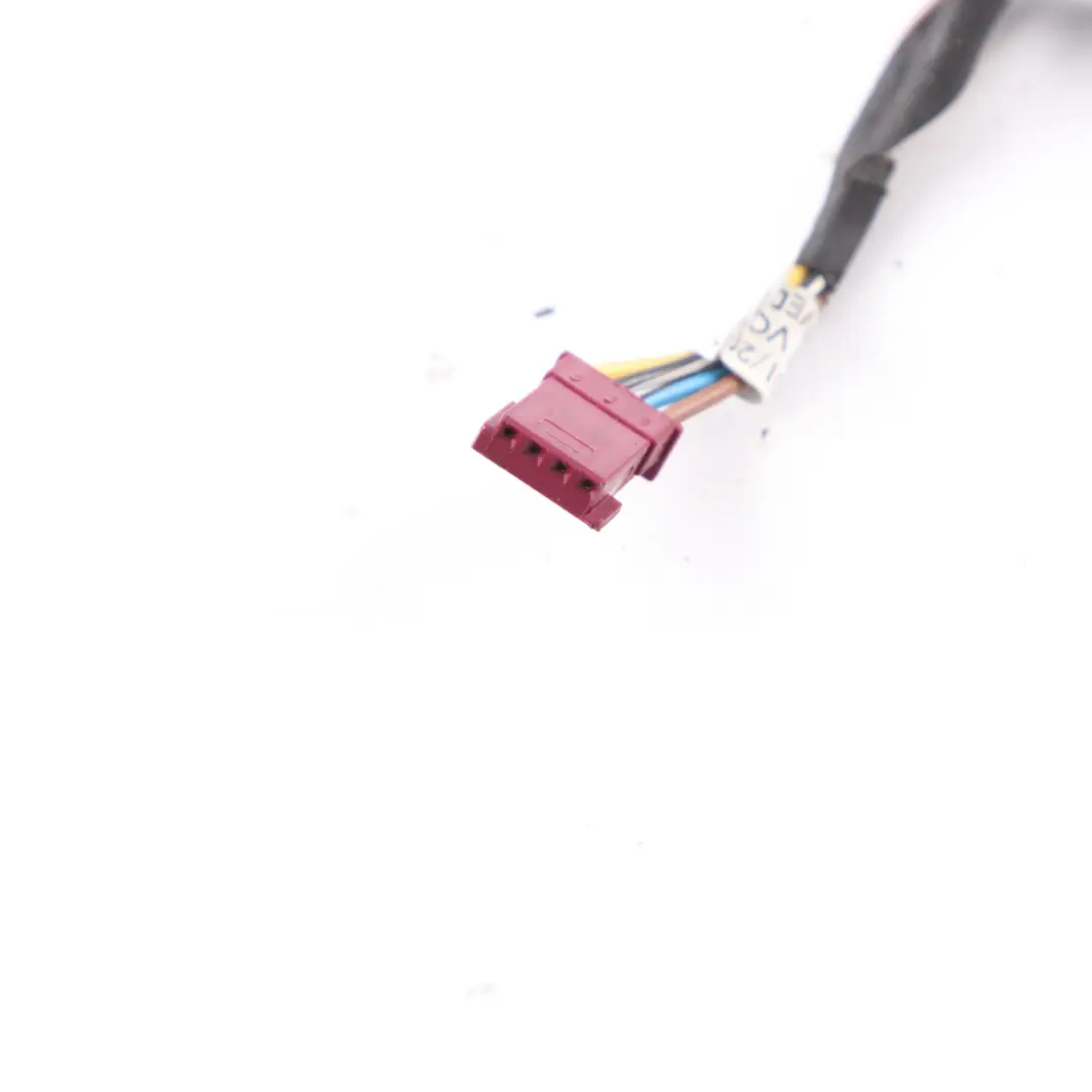 F10N LCI Luz Trasera En Tapa De Maletero Derecha para BMW F10 con número de pieza 7306164 BMW F10 F10N LCI Luz Trasera En Tapa De Maletero Derecha - SKU 7306164-1 - Número de pieza 7306164