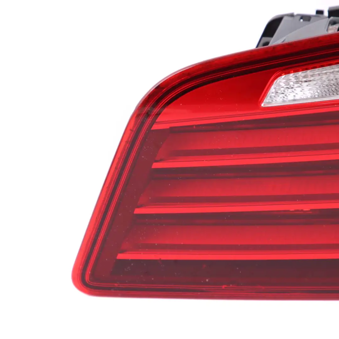 BMW F10 F10N LCI Luce Posteriore Nel Coperchio del Bagagliaio Destra - SKU 7306164 - Numero di parte 7306164
