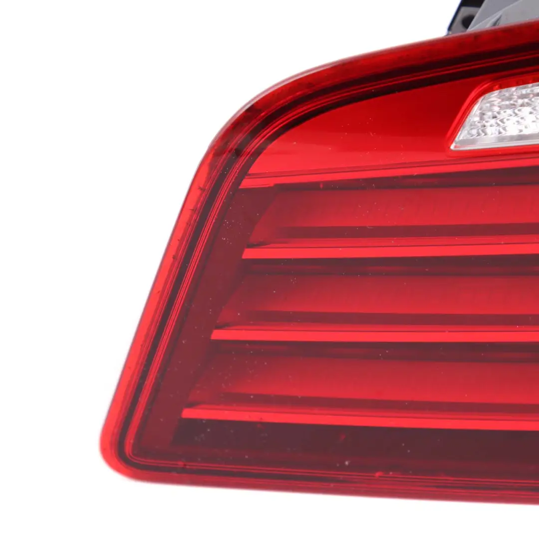 F10N LCI Luz Trasera En Tapa De Maletero Derecha para BMW F10 con número de pieza 7306164 BMW F10 F10N LCI Luz Trasera En Tapa De Maletero Derecha - SKU 7306164 - Número de pieza 7306164