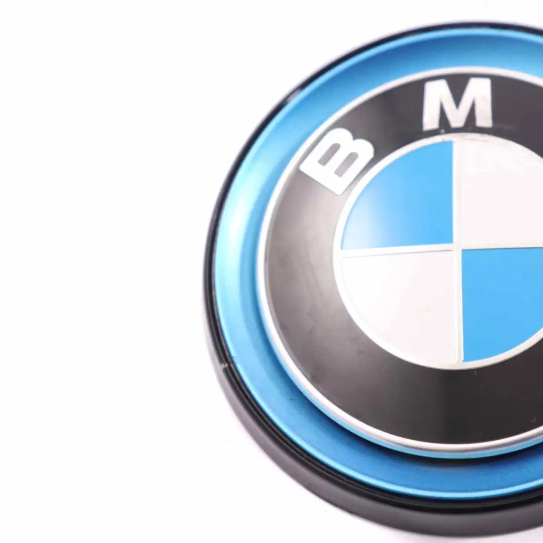 Kofferraumdeckel-Emblem Heckklappe Abzeichen Logo hinten für BMW i3 I01 mit Teilenummer 7306454 BMW i3 I01 Kofferraumdeckel-Emblem Heckklappe Abzeichen Logo hinten - SKU 7306454-1 - Teilenummer 7306454